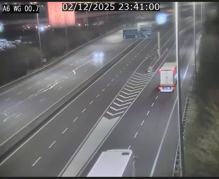 Traffic live webcam Luxembourg Croix de Cessange - A6 - BK 0.7 - direction A3 France