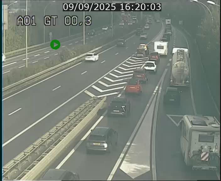 Traffic live webcam Luxembourg Croix de Gasperich - A1 direction Kirchberg - BK 0.3