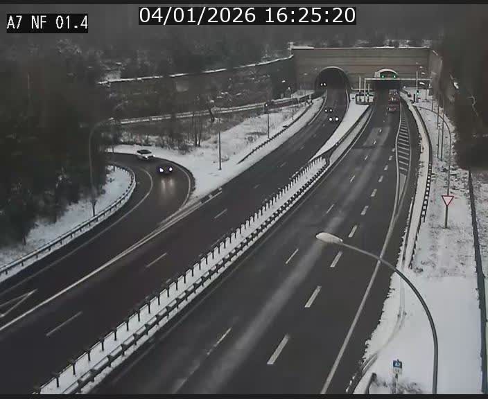 Caméra autoroute Luxembourg A7 - Echangeur Waldhaff - direction Tunnel Stafelter