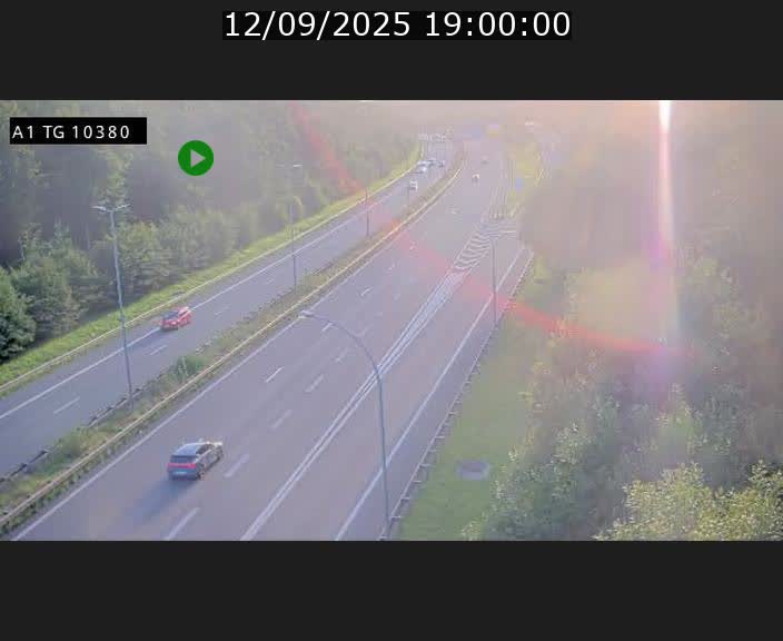 Traffic live webcam Luxembourg Senningerberg - A1 direction Luxembourg Kirchberg - BK 10.3
