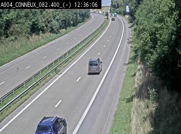 Webcam sur l'E411 avant les sorties 20 menant à Ciney, Dinant et Achêne. Vue orientée vers Namur