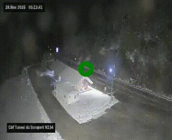 Webcam à l'entrée du tunnel du Somport, côté français, sur la N134, dans les Pyrénées, en direction de l'Espagne, à 1116 mètres d'altitude