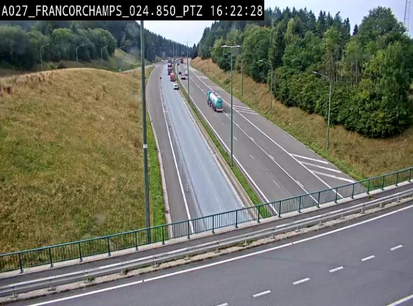 Webcam E42 (A27) dans les Ardennes à Francorchamps, à proximité du circuit de Spa. Vue orientée vers Liège