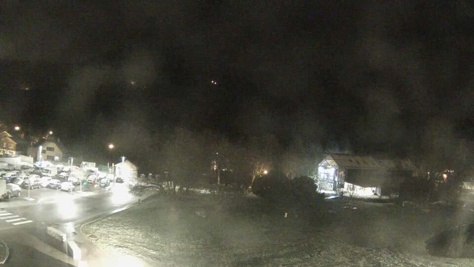 Webcam au niveau de la mairie du village du Bourg d'Oisans, aux pieds de l'Alpe d'Huez et aux portes du parc des Écrins