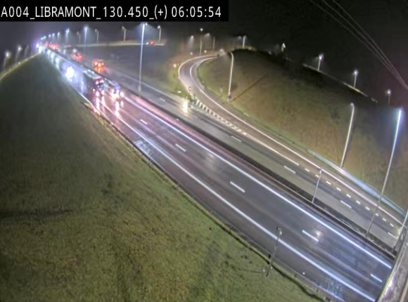 Webcam à Libramont sur l'E411 à la jonction avec la N89 menant vers Bouillon et la France. Vue orientée vers Arlon