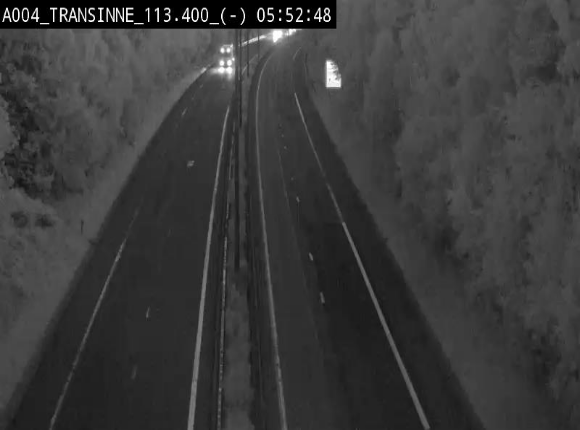 Caméra trafic E411 (A4) - Transinne direction Namur - BK 113.425