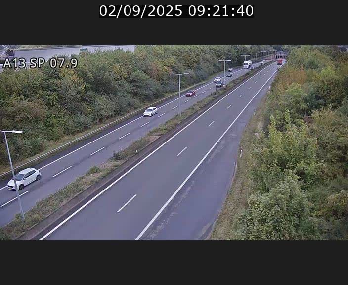 Traffic live webcam Luxembourg Jonction Lankelz - A13 direction Pétange - BK 7.9