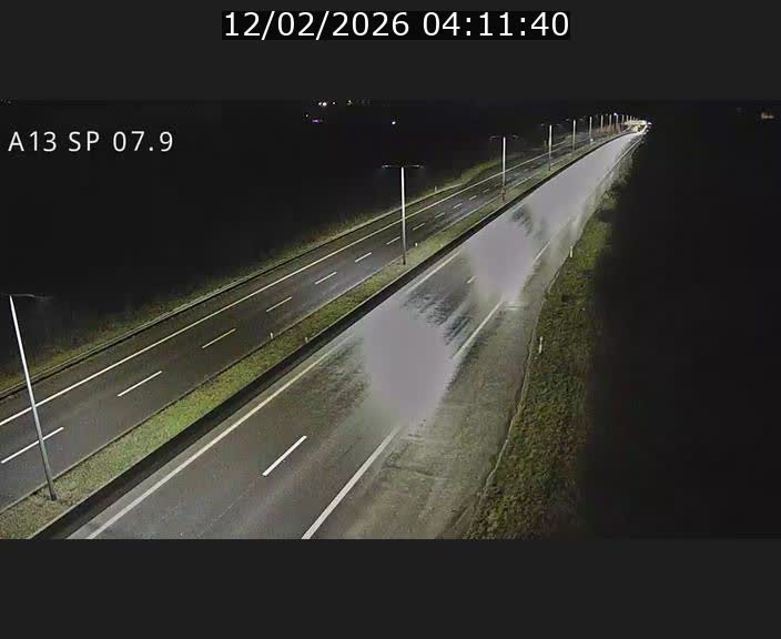 Traffic live webcam Luxembourg Jonction Lankelz - A13 direction Pétange - BK 7.9