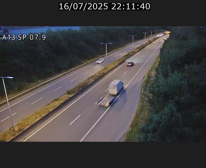 Traffic live webcam Luxembourg Jonction Lankelz - A13 direction Pétange - BK 7.9
