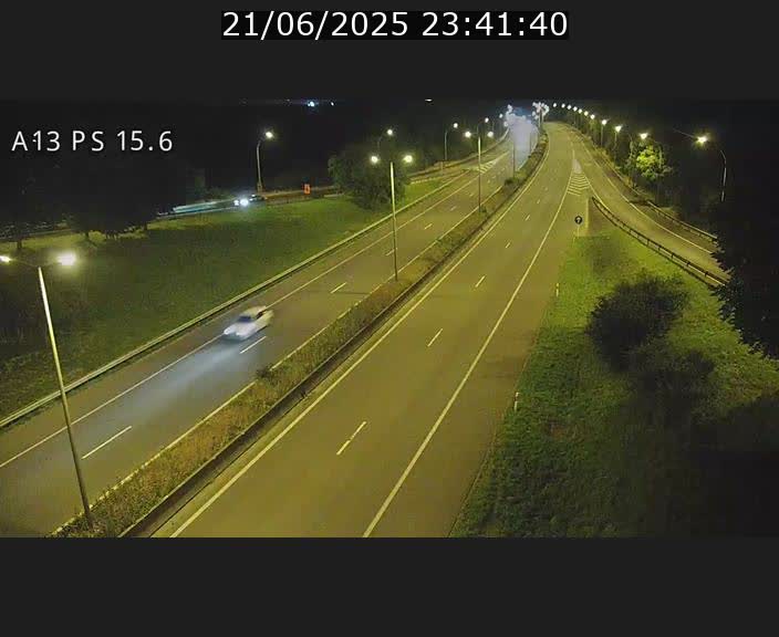 Traffic live webcam Luxembourg Kayl - A13 direction Dudelange - BK 15.6