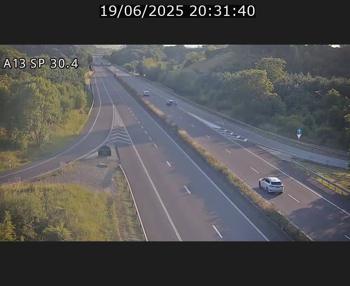Traffic live webcam Luxembourg Altwies - A13 direction Luxembourg-ville - BK 30.4