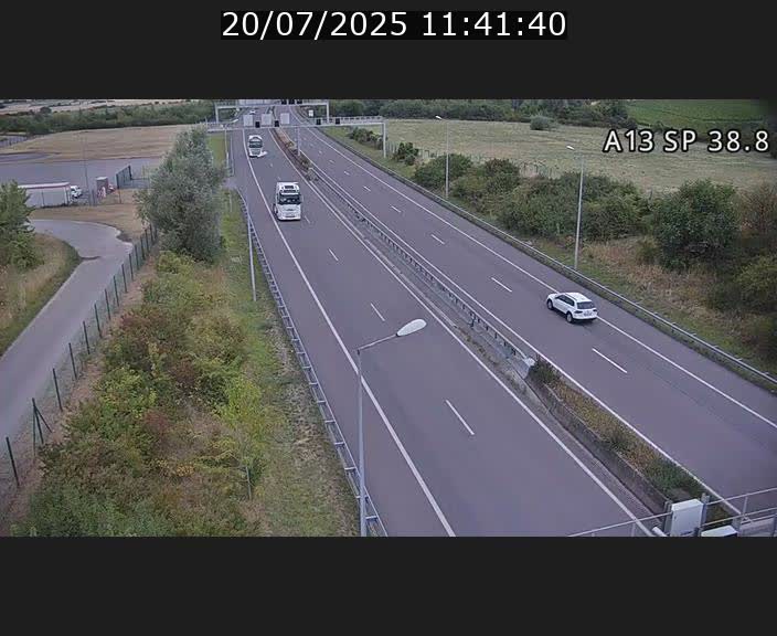 Webcam autoroute A13 à l'entrée ouest du tunnel Markusbierg à Schengen. Vue orientée vers le tunnel et l'Allemagne