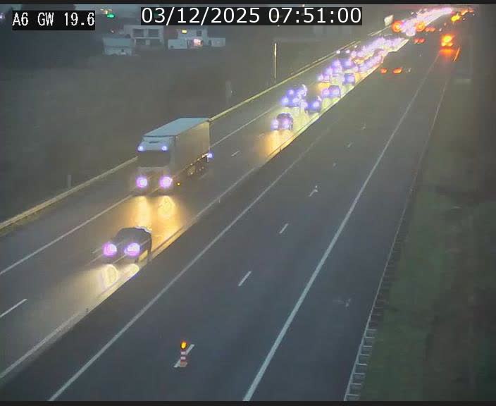 Traffic live webcam Luxembourg - Steinfort - A6 - BK 19.6 - direction Belgique