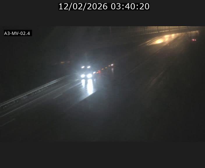 Webcam autoroute de la France (A3) au Luxembourg à Fentange, à proximité de la Croix de Gasperich. Vue orientée vers la Cloche d'Or
