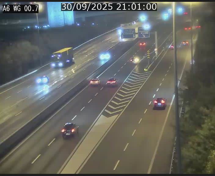 Traffic live webcam Luxembourg Croix de Cessange - A6 - BK 0.7 - direction A3 France