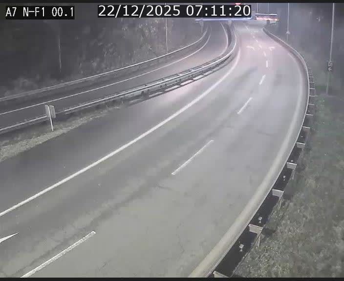 Webcam autoroute Luxembourg A7 située dans la sortie 1 Waldhof, vers la N11, avant le Tunnel Stafelter