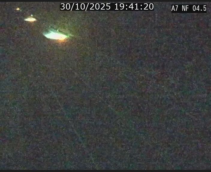 Caméra autoroute Luxembourg A7 - Passage à gibier Rëngelbour - direction Tunnel Grouft