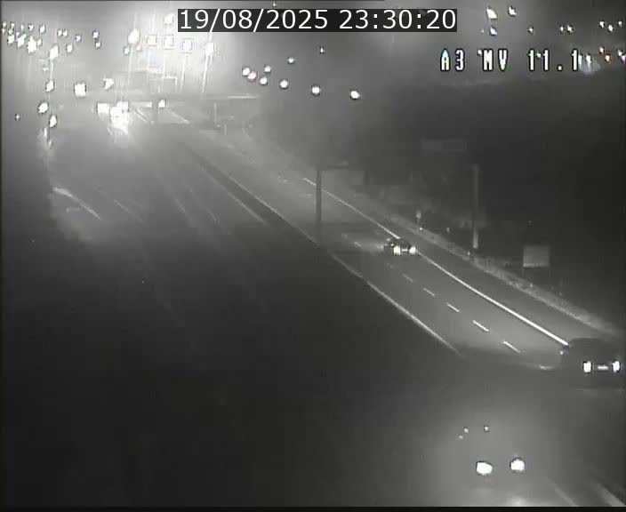 Traffic live webcam Luxembourg Croix de Bettembourg A3 - BK 11.1 - direction Luxembourg-ville