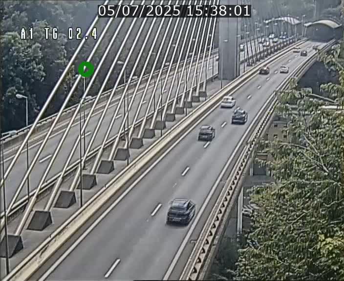 Traffic live webcam Luxembourg Sandweiler - A1 direction Luxembourg-ville - BK 2.4