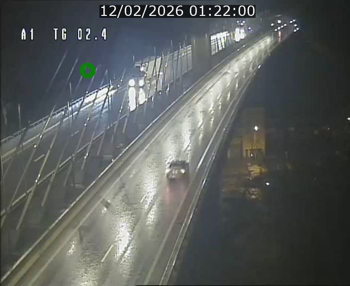 Traffic live webcam Luxembourg Sandweiler - A1 direction Luxembourg-ville - BK 2.4