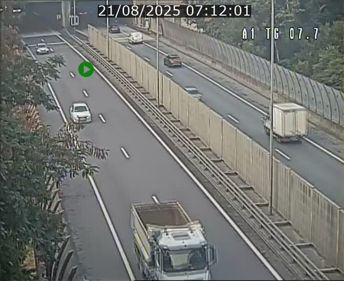 Traffic live webcam Luxembourg Kirchberg - A1 direction Luxembourg-ville - BK 7.7