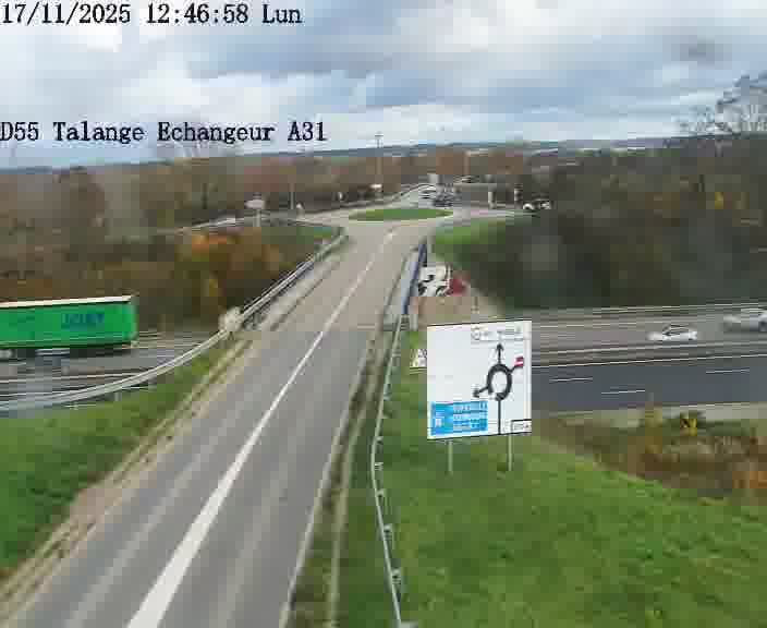 Webcam sur la D55 à Talange au niveau du pont surplombant l'A31 (sens droite-gauche vers Luxembourg). Vue orientée vers Ay-sur-Moselle.