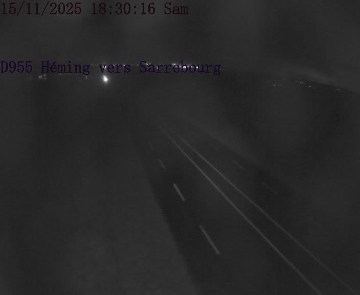 Caméra routière située sur D955 (France) à Heming, orientée vers Sarrebourg, surveillant en continu la circulation locale et régionale.
