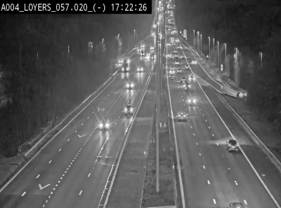 Webcam E411 au niveau du viaduc de Beez à Loyers, entre Champion et Warissoulx. Vue orientée vers Bruxelles