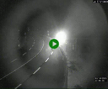 Webcam au carrefour de la croisade, à la jonction entre la N22 et la N320, avant le poste de douane franco-andorrane. Webcam à 1790 mètres d'altitude