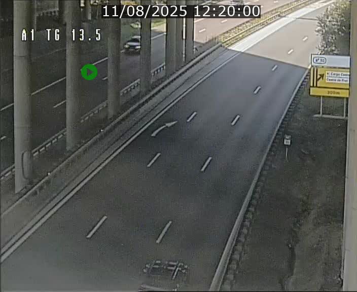 Traffic live webcam Luxembourg Senningen - A1 direction Luxembourg - BK 13.5