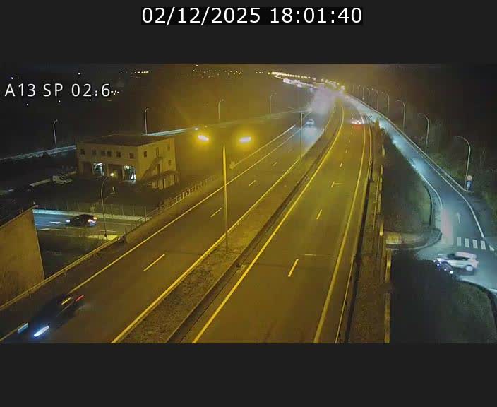 Traffic live webcam Luxembourg Sanem - A13 direction Pétange - BK 2.6