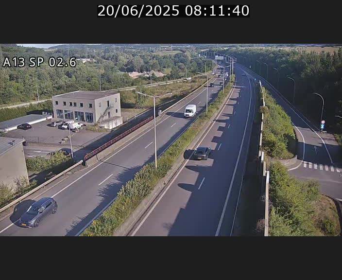 Traffic live webcam Luxembourg Sanem - A13 direction Pétange - BK 2.6