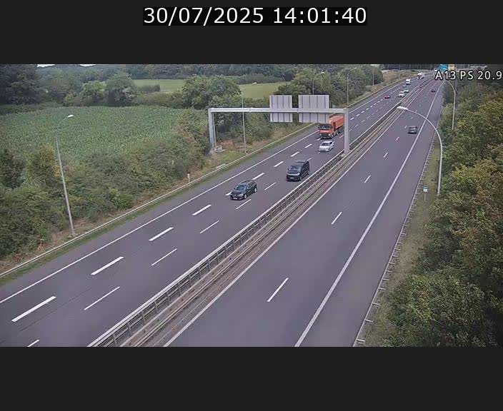 Traffic live webcam Luxembourg Croix de Bettembourg, rond-point d'Hellange - A13 direction Allemagne - BK 20.9