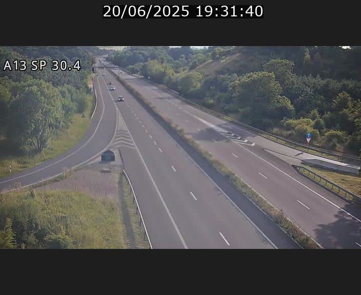 Traffic live webcam Luxembourg Altwies - A13 direction Luxembourg-ville - BK 30.4