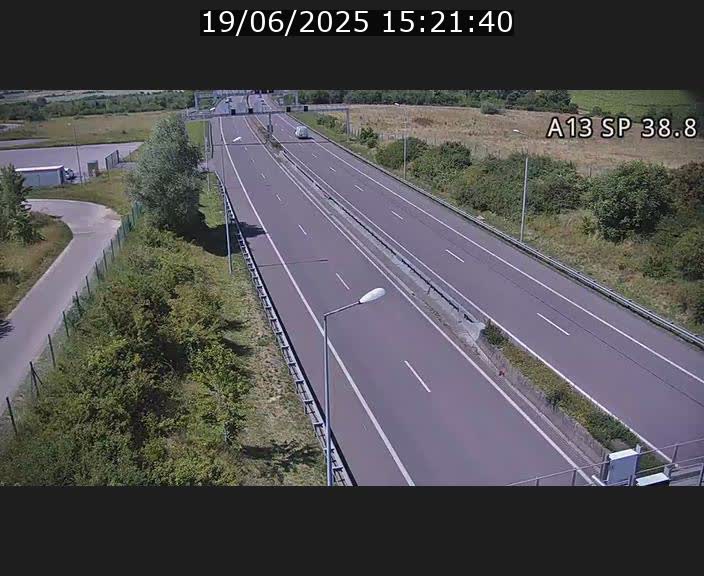 Webcam autoroute A13 à l'entrée ouest du tunnel Markusbierg à Schengen. Vue orientée vers le tunnel et l'Allemagne
