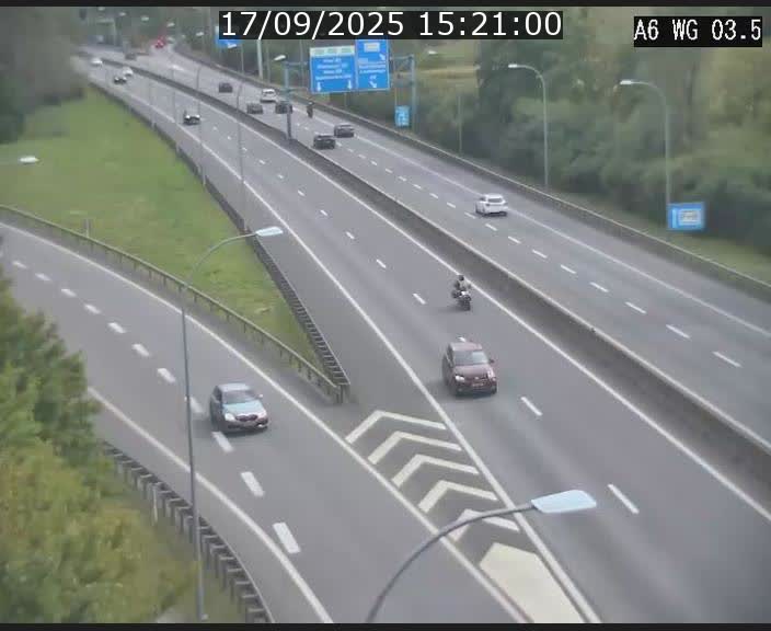 Traffic live webcam Luxembourg - Croix de Cessange - A6 - BK 3.5 - direction France/Allemagne