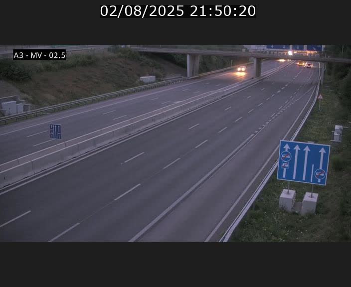 Webcam autoroute A3 au Luxembourg à proximité de la Croix de Gasperich. Vue orientée vers Luxembourg