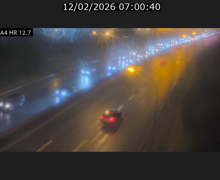 Traffic live webcam Luxembourg Esch sur Alzette - A4 - BK 12.7 - direction Esch-Belval