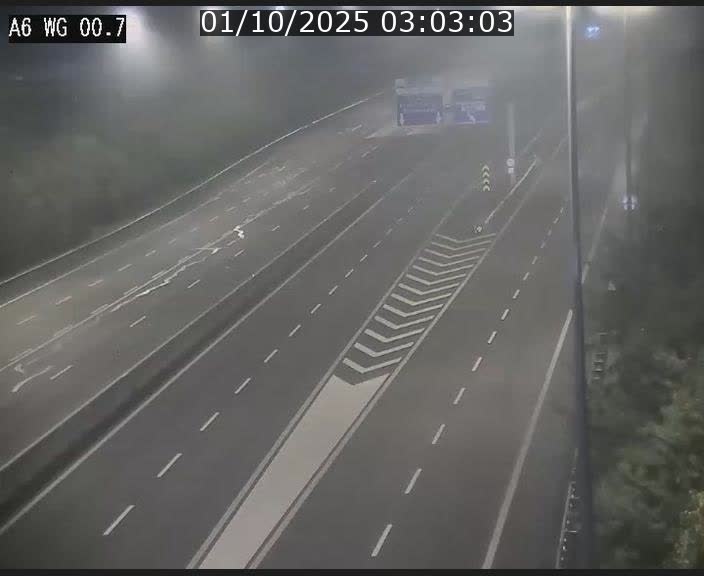 Traffic live webcam Luxembourg Croix de Cessange - A6 - BK 0.7 - direction A3 France