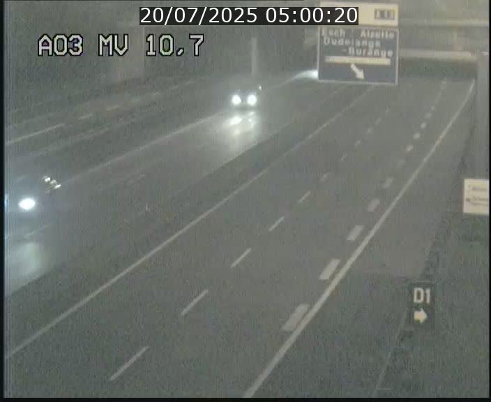 Traffic live webcam Luxembourg Croix de Bettembourg - A3 - BK 10.7 - direction France
