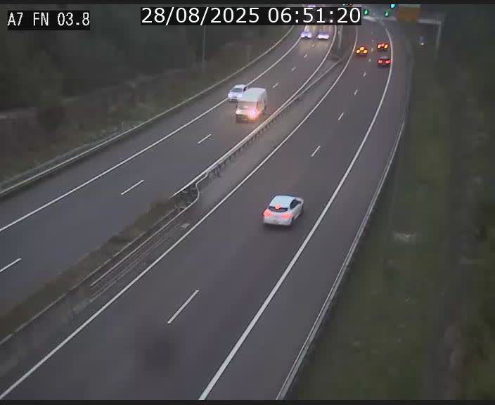 Caméra autoroute Luxembourg A7 - Passage à gibier Rëngelbour - direction Tunnel Stafelter