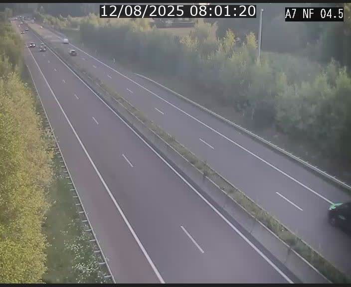 Caméra autoroute Luxembourg A7 - Passage à gibier Rëngelbour - direction Tunnel Grouft