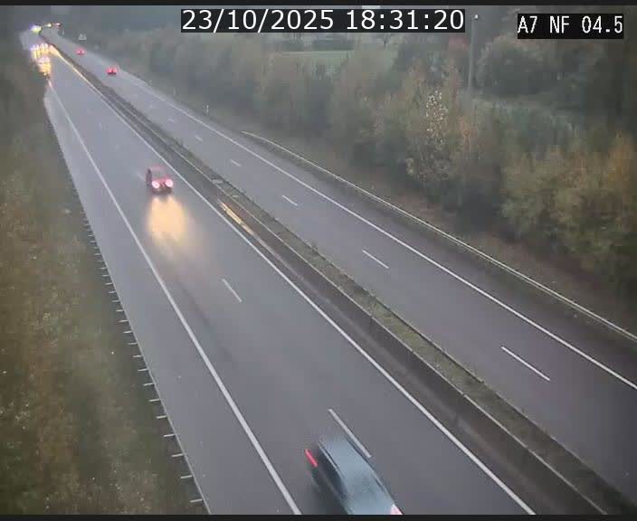 Caméra autoroute Luxembourg A7 - Passage à gibier Rëngelbour - direction Tunnel Grouft
