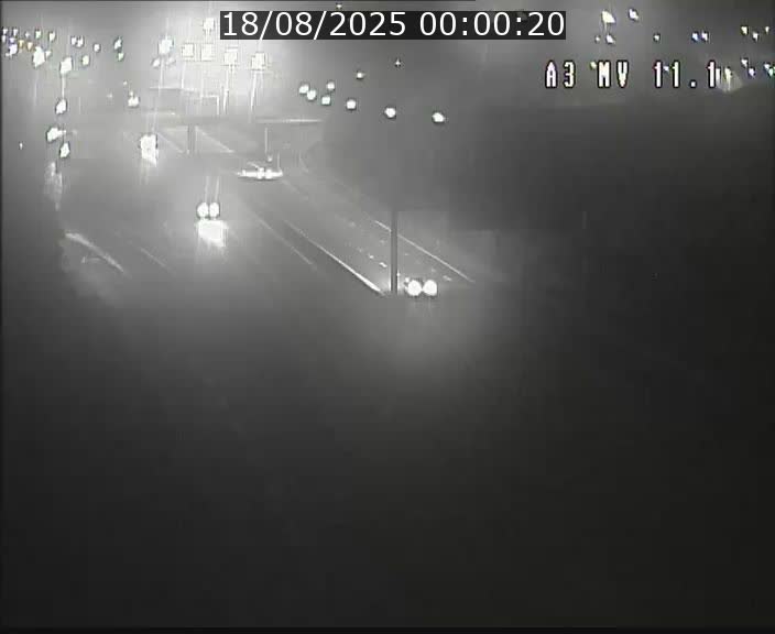 Traffic live webcam Luxembourg Croix de Bettembourg A3 - BK 11.1 - direction Luxembourg-ville