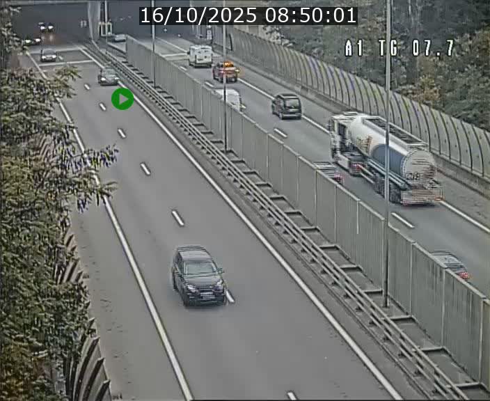 Traffic live webcam Luxembourg Kirchberg - A1 direction Luxembourg-ville - BK 7.7
