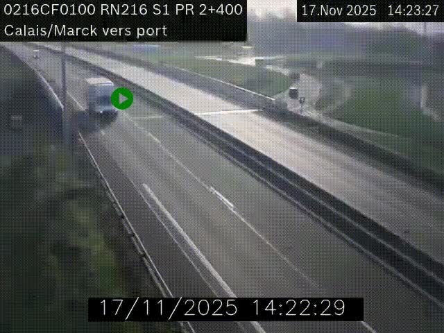 Webcam à Calais sur A216 (N216) en direction du port (harbour) de Calais.