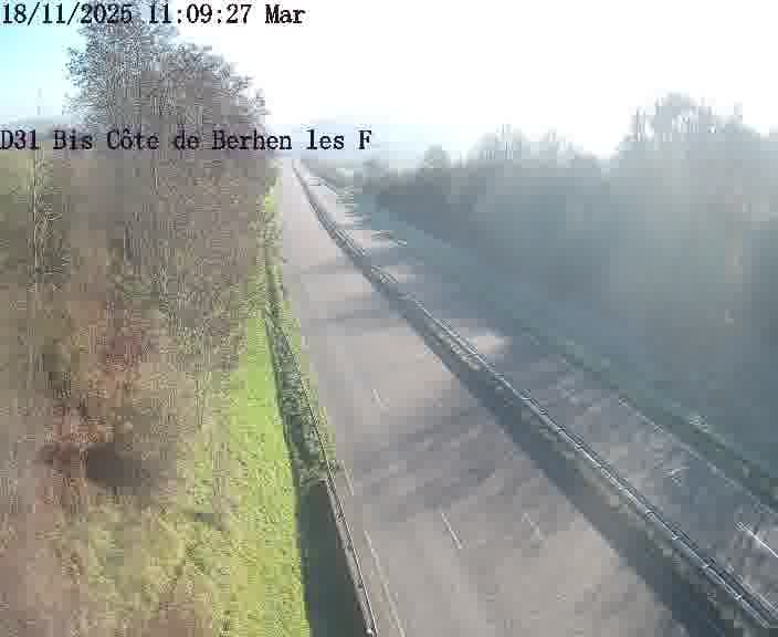 Webcam de surveillance sur D31bis (France) à Behren-lès-Forbach, cadrée vers Sarreguemines, proposant une information routière utile aux déplacements quotidiens.