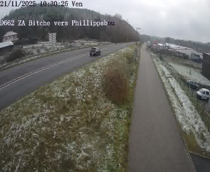 Caméra de trafic sur D662 (France) à Bitche, orientée vers Phillippsbourg, permettant d’évaluer fluidité, incidents et densité automobile.