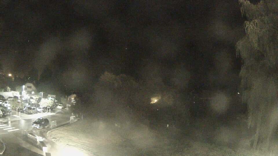 Webcam au niveau de la mairie du village du Bourg d'Oisans, aux pieds de l'Alpe d'Huez et aux portes du parc des Écrins