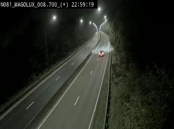 Webcam sur la N81 (E411) à hauteur de la jonction avec la N883. Vue orientée vers Longwy